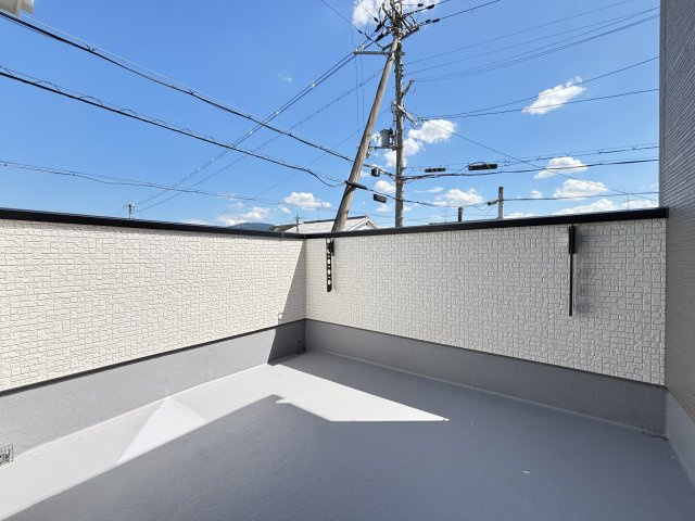 桜井西之宮24-1期全１棟の前面道路含む現地写真