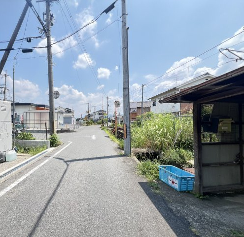 桜井西之宮24-1期全１棟の前面道路含む現地写真