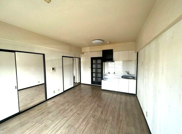 ミラベル元植田の居間・リビング