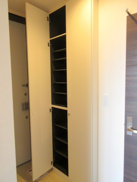 ザ・ヘーベルレジデンスの玄関|★シューズＢＯＸ★