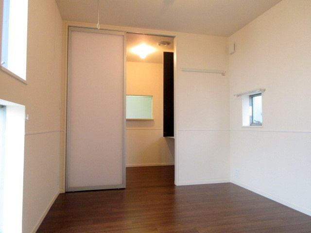 ザ・ヘーベルレジデンスの居間・リビング|★洋室５．５帖★