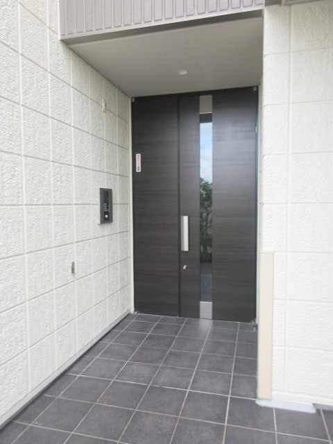 ザ・ヘーベルレジデンスのエントランス|★オートロック付きのエントランス★