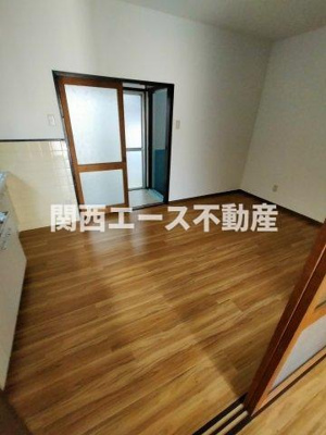  | 吉田３丁目貸家