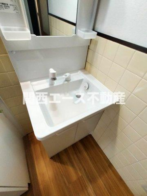  | 吉田３丁目貸家