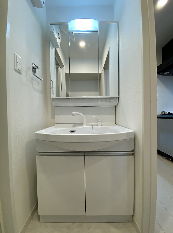 サヴォイレトワールセレステ　2階の洗面所|別号室のものになります。現状優先。