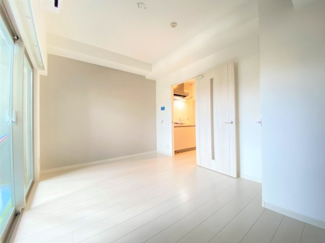 サヴォイレトワールセレステ　2階の居間・リビング|別号室のものになります。現状優先。