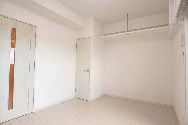 サヴォイレトワールセレステ　2階の居間・リビング|別号室のものになります。現状優先。