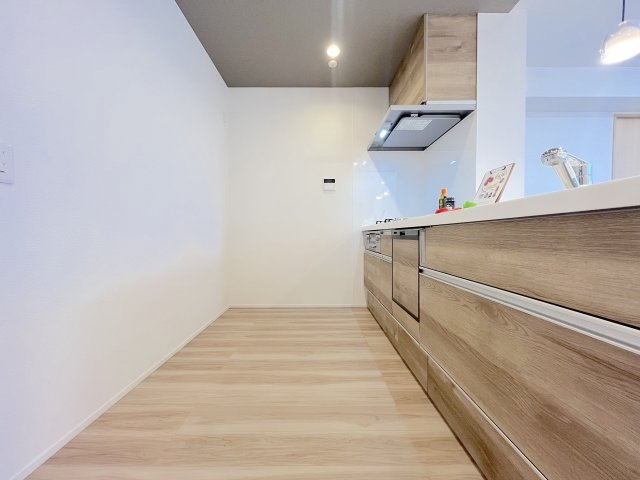 アーバンパレス春日一の谷のキッチン