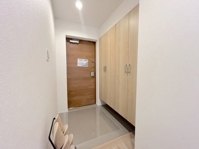 アーバンパレス春日一の谷の玄関