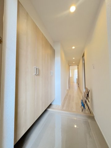 アーバンパレス春日一の谷の玄関