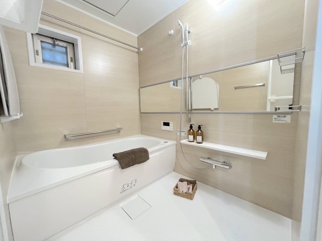 アーバンパレス春日一の谷の浴室