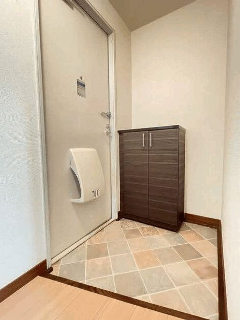 プレジオBの玄関|※イメージ別号室写真