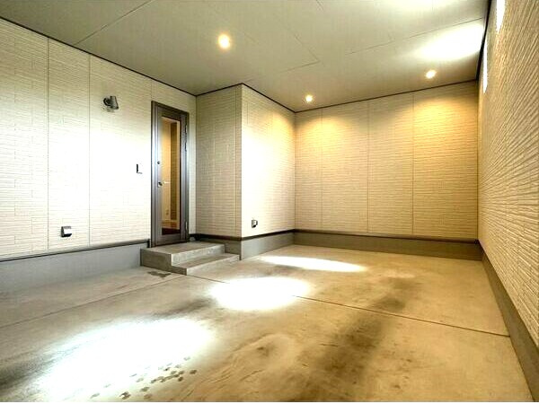 東加賀野井戸建の駐車場