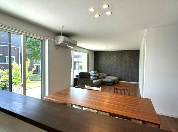 東加賀野井戸建の居間・リビング