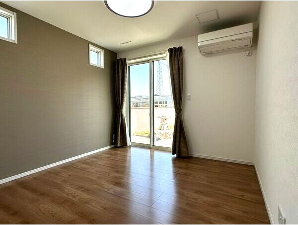 東加賀野井戸建の寝室