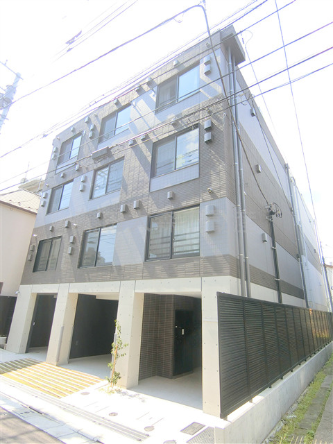 ルネサンスコート蒲田の外観|2022年10月築　RCコンクリート造地上4階建て1K～2K総戸数20戸　Wi-Fiインターネット無料　JR京浜東北線蒲田駅と京急本線京急蒲田駅利用可能な東京都大田区蒲田1丁目の住宅街！