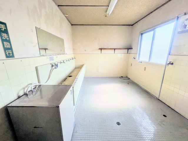 刈谷寮(1棟)のトイレ