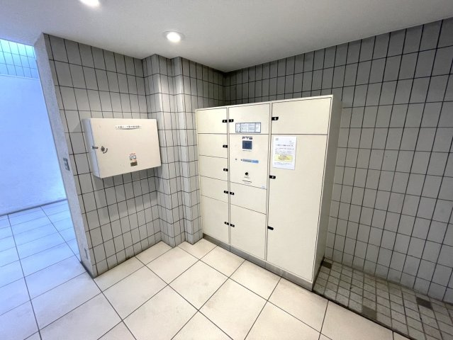 サンセール与野本町のその他共用部分|宅配ボックスあり