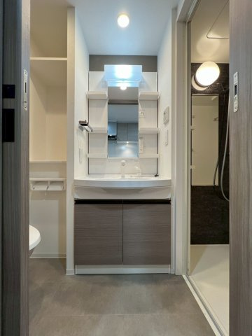 ルネフラッツ庄内通駅前　名古屋市賃貸　仲介手数料無料の洗面所