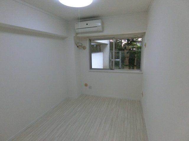 グランドメゾン須磨の洋室