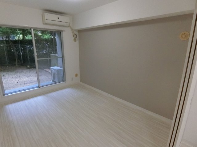 グランドメゾン須磨の洋室