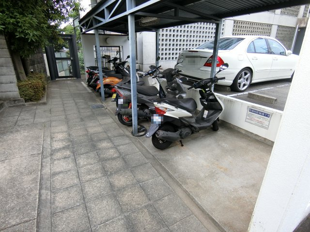 グランドメゾン須磨の駐輪場