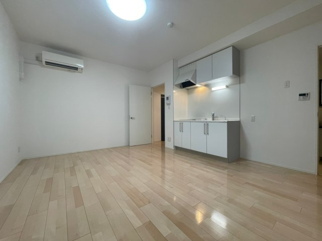 吹上ラファイエット　名古屋市賃貸　仲介手数料無料の居間・リビング