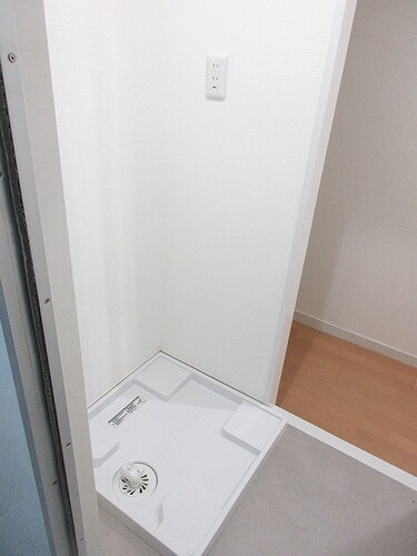 ライオンズマンション鶯谷第３の設備|室内洗濯機置場