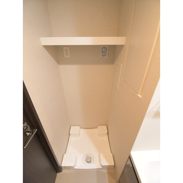 ルネサンスコート上野入谷のその他|室内洗濯機置場