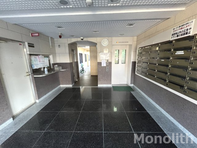 パストラル和泉のエントランス