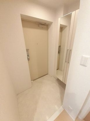 グランディスの玄関