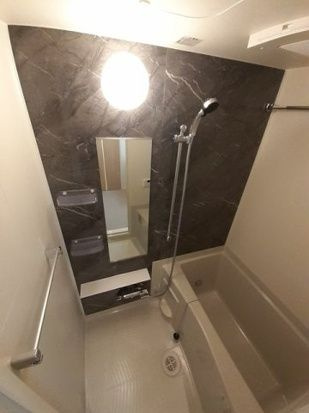 グランディスの浴室