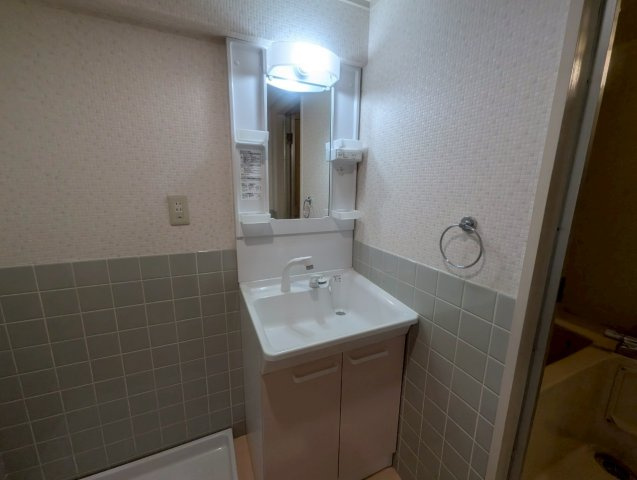 長興寺こよしマンションの独立洗面台