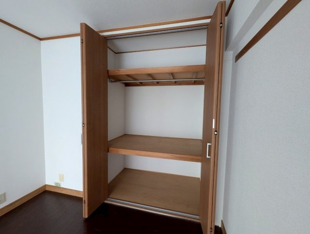 長興寺こよしマンションの収納