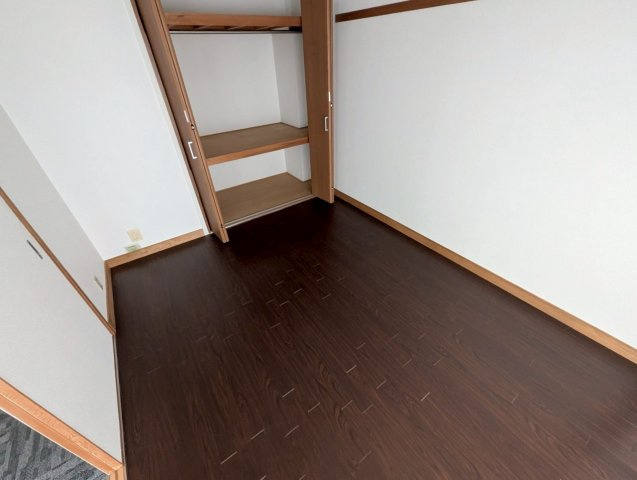 長興寺こよしマンションの寝室