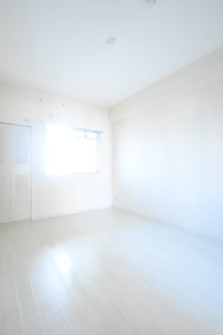 大阪市都島区東野田町１丁目の賃貸マンションの寝室