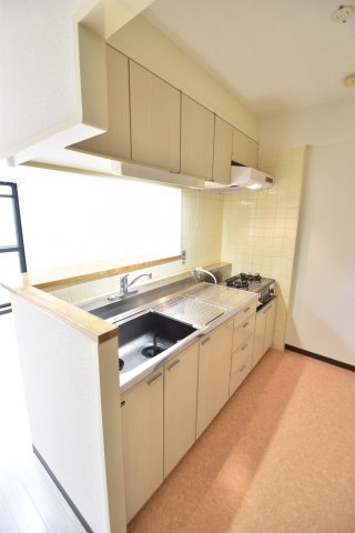 大阪市都島区東野田町１丁目の賃貸マンションのキッチン