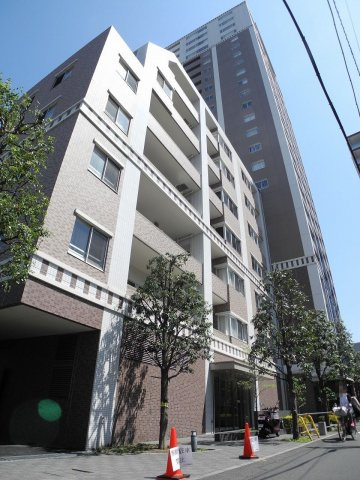 レグノ・セレーノの外観