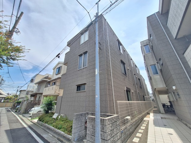 Ｎ・Ａ ＰＬＡＺＡ ＯＭＯＲＩ Ⅱの外観|重厚な外観