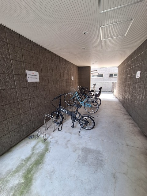 Ｎ・Ａ ＰＬＡＺＡ ＯＭＯＲＩ Ⅱのその他共用部分|屋根付き駐輪場