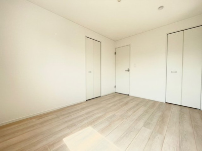 【洋室】 | 匝瑳市横須賀１号棟 | 施工例：即日のご見学も可能です。お気軽に0476-37-3888までお問合せ下さい。