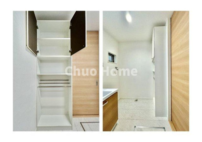 【脱衣所】 | 葛飾区水元2丁目中古住宅 | 【洗面所】明るい洗面所は朝をすっきりさせてくれる空間です。バタバタしている忙しい朝でも収納が多い洗面台では短い時間で効率良く支度ができます。