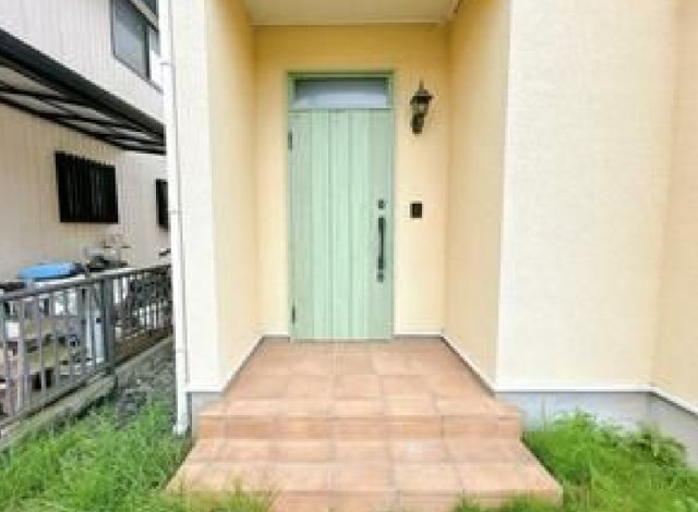 中古戸建　小山市横倉新田の玄関
