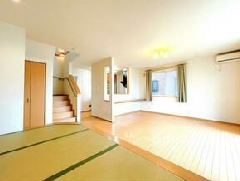 中古戸建　小山市横倉新田の居間・リビング