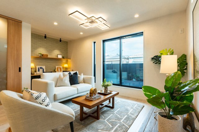 【居間・リビング】 | 高槻市千代田町　新築戸建て♪ | 【同社施工例写真】
広々LDK♪
広さはご相談ください♪