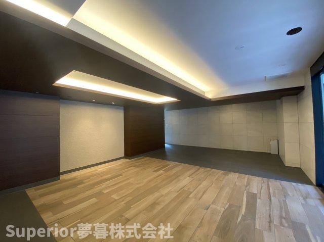 大津市京町４丁目の中古マンションのエントランス|広々としたエントランスです