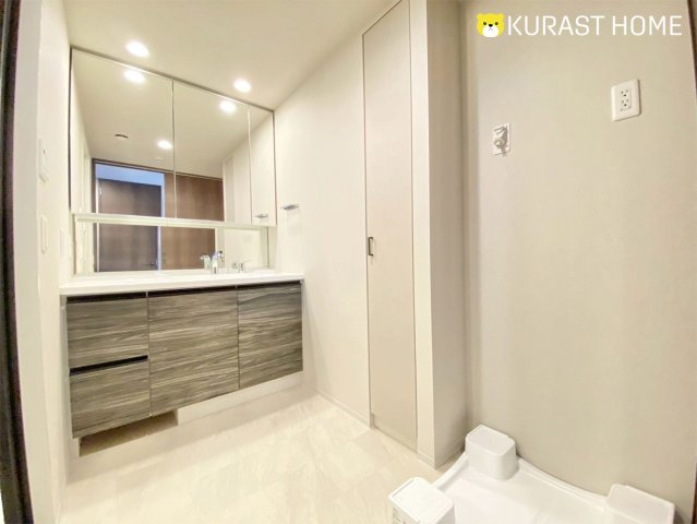 シエリア京都嵯峨嵐山　2階の洗面所