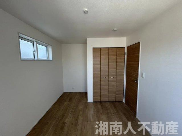 横須賀市森崎４丁目１７４８－６４新築戸建ての洋室|個人の部屋や寝室として使える洋室です