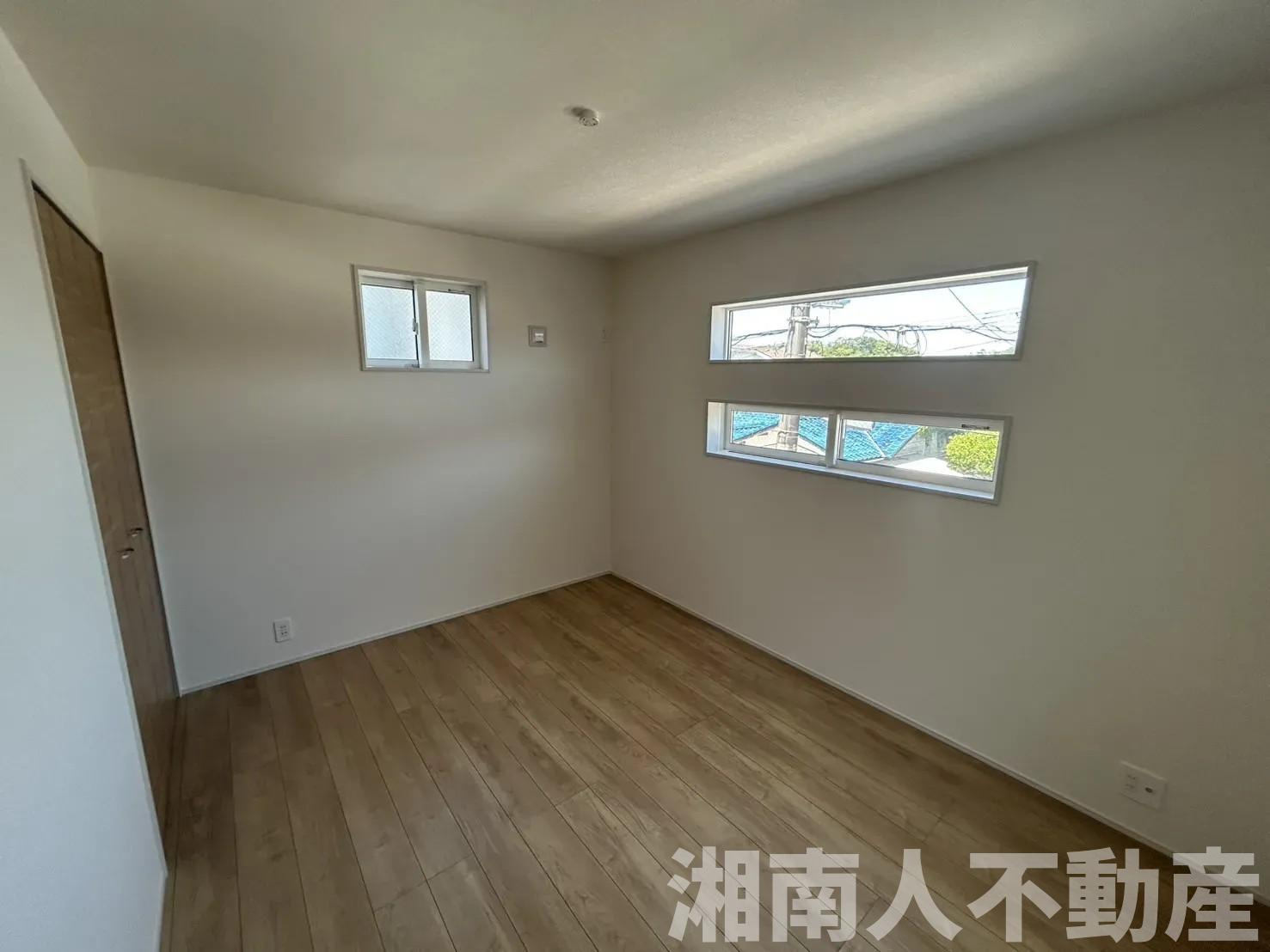 横須賀市森崎４丁目１７４８－６４新築戸建ての洋室|きれいな洋室です