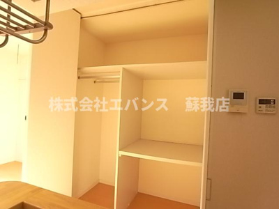 【収納】 | スタジオミグ | ちょっとした収納スペースも充実しています